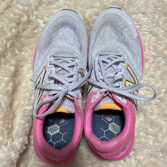 New Balance 680 - Fresh Foam - Pink and White Ladies - Picture 7 of 8